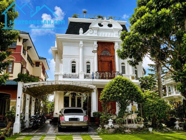Bán Biệt Thự Đẹp Khu Lan Anh Village DT:395m2(15mx26m) 1 Trệt 3 Lầu-Giá 240 Tỷ TL