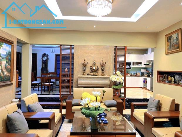 💥 RẺ NHẤT BIỆT THỰ VƯỜN ĐÀO, TÂY HỒ, 200M2 5T MT 13M, CHỈ 86 TỶ 💥