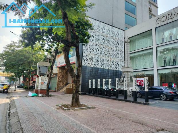 Siêu Phẩm 5T Thang Máy MP Nguyễn Văn Cừ,Vị Trí ĐẸP, Cho Thuê 500 Triệu/Năm, 95m2,Gía 30Tỷ.