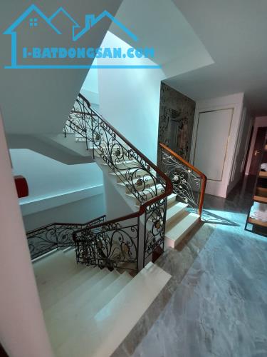 BÁN KHÁCH SẠN ĐƯỜNG SỐ 7 KHU TÊN LỬA QUẬN BÌNH TÂN, 7 TẦNG 23 PHÒNG
