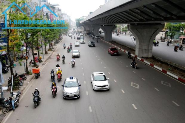 Bán nhà mặt phố Đại La 50m2, MT 3m, giá 9.6 tỷ