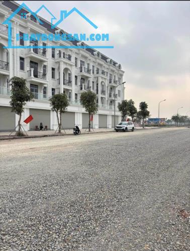 Nhà 5 tầng KDT lê quý đôn kéo dài tp.thái bình, ba bước chân sang trung tâm y tế