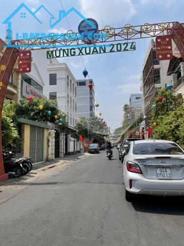 BAO ĐẦU TƯ CHỈ 1 CĂN- NHÀ MẶT TIỀN QUẬN 1 KHU VIP - NGANG 4.5M - 4 TẤM CHỈ 17 TỶ