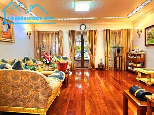XUÂN ĐỈNH 45m2 x5 tầng 7 CHỖ ĐỖ CỬA, 30M RA MẶT PHỐ, XÂY KIÊN CỐ CHẮC CHẮN, KHU VỰC HIẾM N