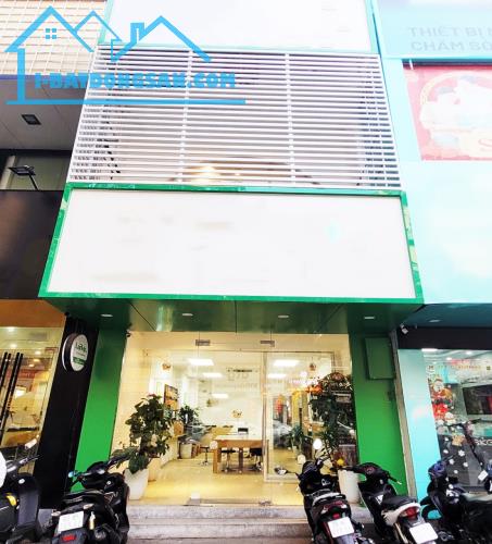 Cần Bán Nhà Mặt Phố Hoàng Đạo Thúy, Cầu Giấy, 110m2x7T, MT:5,2m, Giá Rẻ