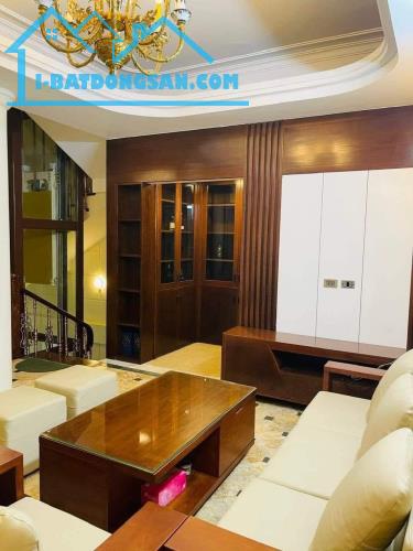 Bán nhà Xuân Đỉnh 54m2 Xây dựng chắc chắn, ô tô vào nhà, nội thất đẹp chỉ 7,8 tỷ