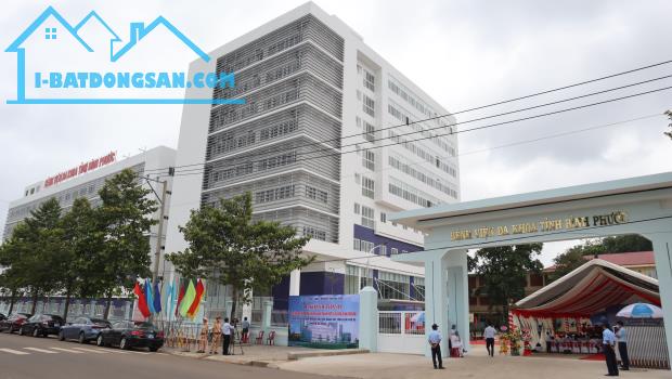 . LÔ ĐẤT 2 MĂT TIỀN NGAY CHỢ ĐỒNG XOÀI 800m2 CÓ THỔ CƯ , BÁN RẺ 450 TRIÊU