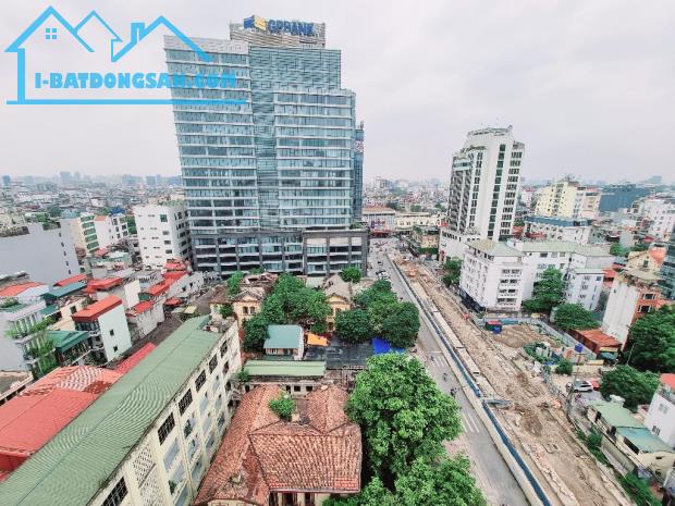 Bán nhà mặt phố Trần Hưng Đạo toà văn phòng 2 thang máy sổ đỏ đẹp chính chủ giá 450 tỷ