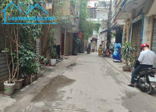 Bán 6 mảnh đất phố lụa – giá đầu tư – hoặc mua để xây ở