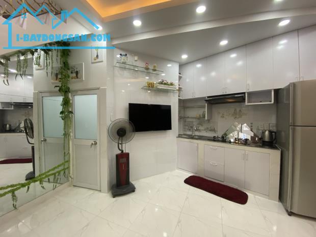 LÊ QUANG ĐỊNH BÌNH THẠNH - HẺM THÔNG - DTSD 80M2 - 4 TẦNG - 3,95 TỶ