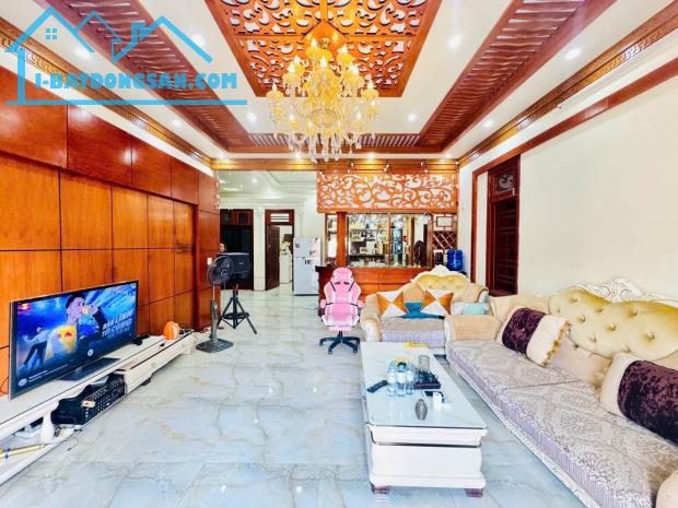 Bán căn biệt thự 3 tầng gần 300 M Tân Dương Thủy Nguyên HP