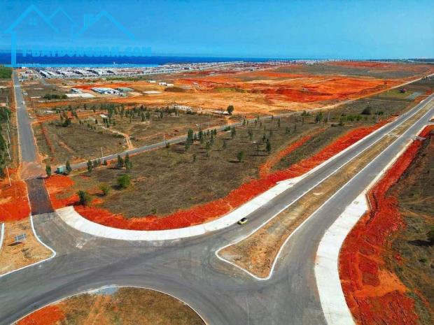 Đại Hạ Giá-Đất 2 mặt tiền 719B-Tiến Thành-Phan Thiết-Gồm 3 thửa liền kề,DT 30.800m2