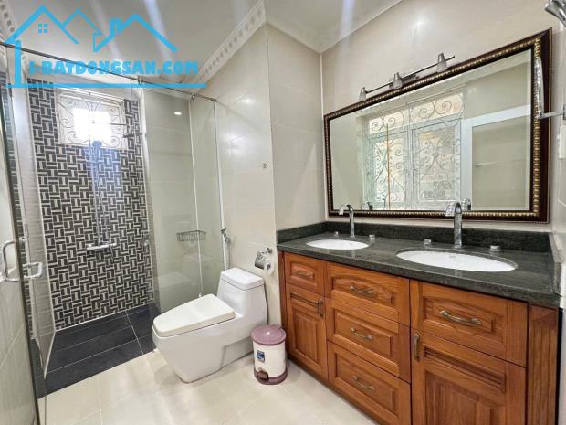 Giá 23 tỷ. Bán biệt thự 1T2L khu D2D P. Thống Nhất TP.Biên Hoà. 16x18m 288m.