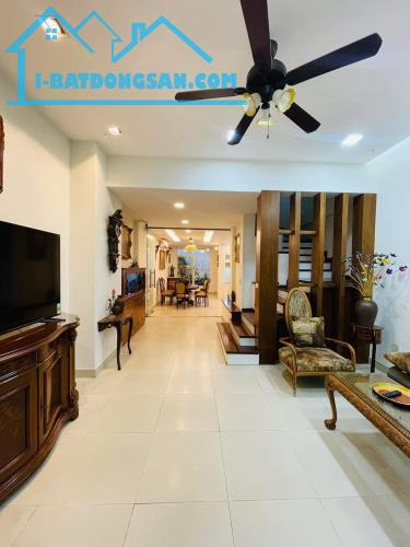 Nhà đẹp ngõ 12 Đào Tấn, Ba Đình Thông Ô TÔ 25 tỷ 91m 5T MT4,8m Sổ A4 XEM ngay