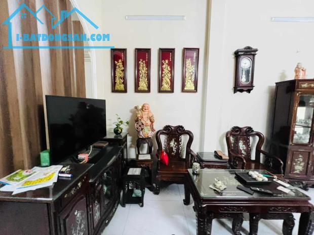 Một sổ 1 Chủ - 5 Tầng đều 1 nhà – Mặt phố vui – Kinh doanh đỉnh – 80m2 – 50 tỷ .