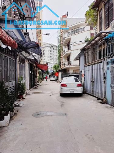 Bán nhà Ngõ 6 Phạm Ngọc Thạch Dt 33m x5 tầng Ô tô đỗ cửa Giá 5,1 tỷ