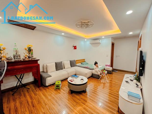 Bán Chung cư UDIC Riverside số 1 Vĩnh Tuy-DT 67 m2-TẦNG TRUNG-2 NGỦ-2 WC-VIEW SÔNG HỒNG.