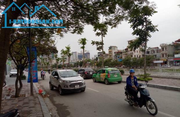 Bán siêu tòa CCMN phố vũ Tông Phan 60m2x7T thang máy ô tô thông 18pkk lô góc nhỉnh 16 tỷ