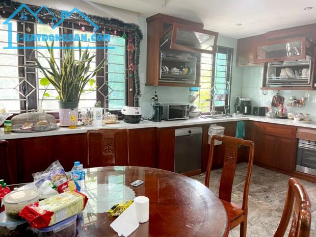 Bán gấp! Biệt thự kđt Sài Đồng - Long Biên, 153m2, 4T, lô góc, view CV, chỉ 38.5 tỷ.