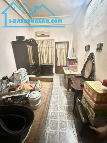 Bán nhà phố Giải Phóng 40m2*5 tầng, MT 3m, giá 7 tỷ