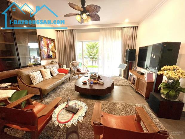 Bán biệt thự KĐT Lão Thành Cách Mạng, Cầu Giấy, 250m2, 5 tầng - LH: 0917150993