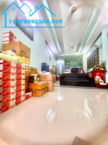 Bán nhà trọ, căn hộ dịch vụ Bình Tân, Hương Lộ 2, 2 hẻm xe hơi, 105m2, 3 lầu, nhỉnh 8 tỷ