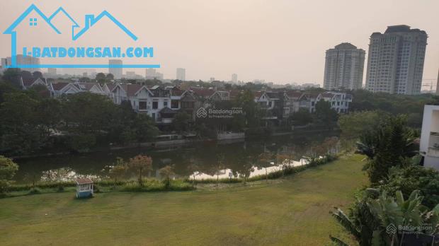 Bán biệt thự khu Q Ciputra Tây Hồ Hà Nội : 375m2 - 4 tầng. Giá cực rẻ
