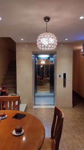 Bán Nhà Chính Chủ Hoàng Văn Thái Thanh Xuân 43m Ô Tô Thoáng