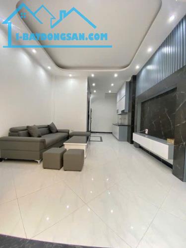 BÁN NHÀ MỚI TINH KHƯƠNG ĐÌNH, 32M2 X 6 TẦNG THANG MÁY, ĐẦY ĐỦ NỘI THẤT, SỔ VUÔNG VẮN