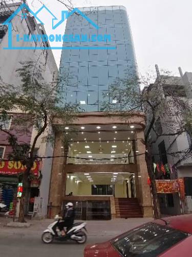 Bán tòa nhà Văn Phòng 9 tầng mặt phố Vũ Tông Phan Dt 190m2 Mt 10m Lô góc. Giá 120 tỷ