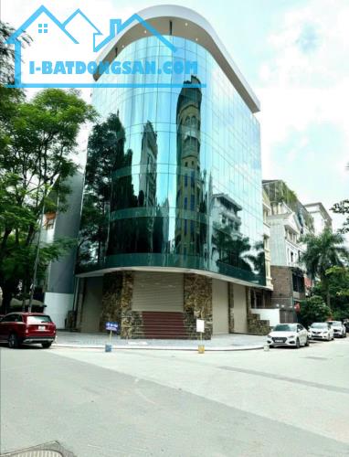 Bán tòa nhà Văn Phòng VIP 9 tầng mặt phố Dịch Vọng Hậu - Trần Thái Tông Lô góc. Giá 240 tỷ