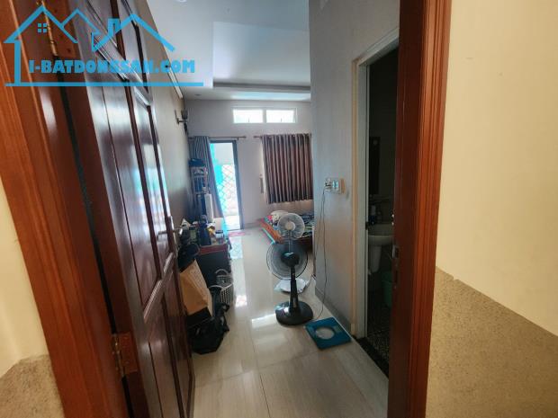 Giá 20 tỷ. Bán cặp nhà mặt tiền Võ Thị Sáu, Biên Hoà. Ngang 8m.
