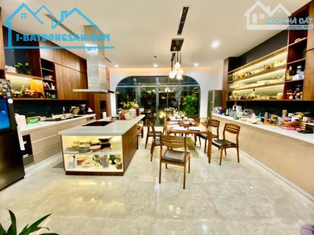 GIÁ CỰC SỐC - CHỦ NHÀ CẦN BÁN NHANH BIỆT THỰ KĐT YÊN HÒA : 300m2 - 5 tầng - mt 20m