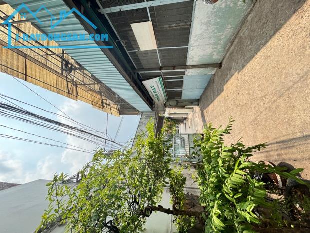 MẶT TIỀN NGUYỄN TRUNG TRỰC – NGANG GẦN 11M – HIẾM.