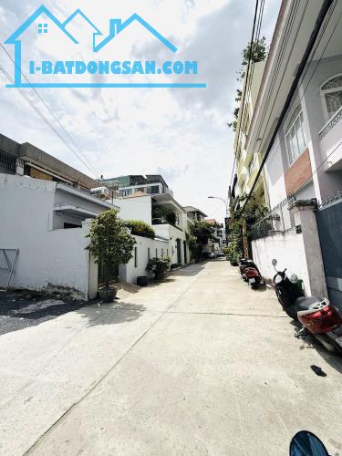 Bán Đất Khu Compound Đẹp Đường 11 Trần Não DT:132m2 (10mx13,5m)-Giá 32 Tỷ TL