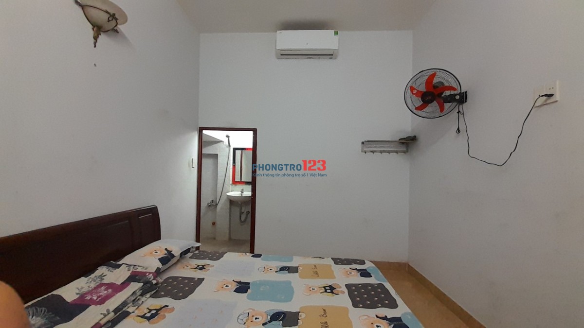 Phòng trọ máy lạnh giá rẻ 19m2, chỉ 1.95 triệu, nhà mặt tiền, Xã Vĩnh Lộc A, Bình Chánh.