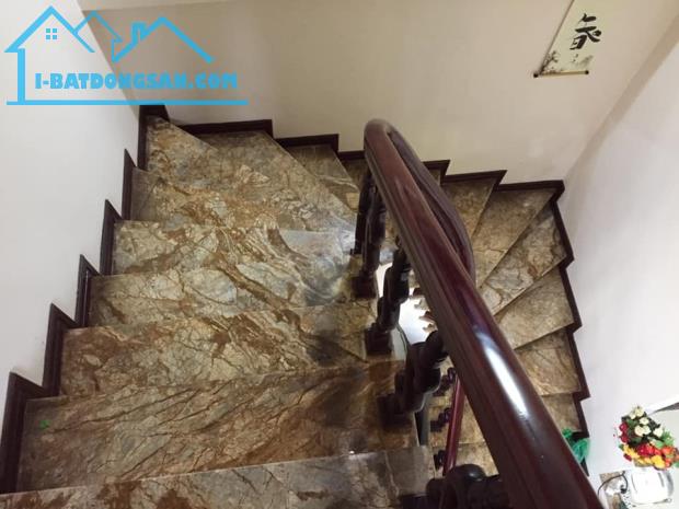 BÁN NHÀ DT 119M, MT 5M, PHÂN LÔ BỘ GIÁO DỤC, TÂY HỒ, Ô TÔ TRÁNH, KINH DOANH, GIÁ 31.8 TỶ