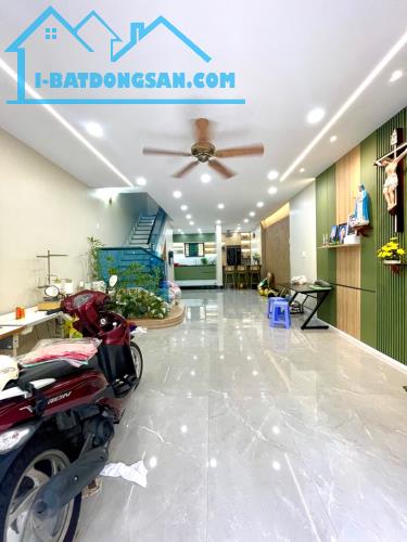 5.65 TỶ - NGUYỄN VĂN KHỐI – 75MV - NGANG 5M - NỞ HẬU - HẺM XE HƠI – 3 PHÒNG NGỦ.