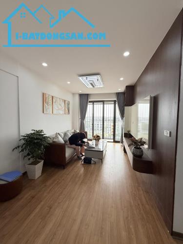 Chung cư Toà A1 Đền Lừ 2-DT 70 m2-TẦNG TRUNG-2 NGỦ-2 WC-VIEW THOÁNG-FULL NỘI THẤT MỚI ĐẸP.