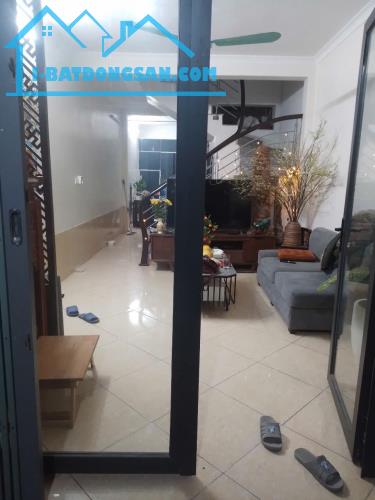 Bán nhà Định Công Hạ-DT 55 m2 x 2 tầng.MT 4m.NGÕ RỘNG THOÁNG-NHÀ MỚI XÂY.