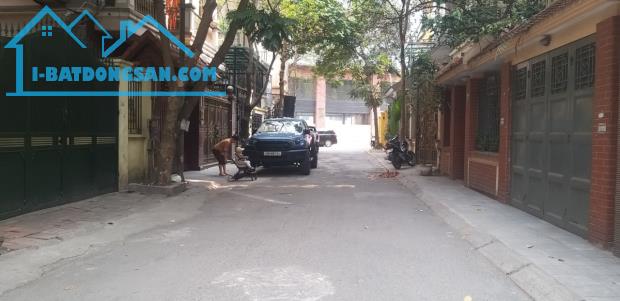 NHÀ ĐẸP BÁN GẤP KHU PHÂN LÔ NGUYÊN HỒNG DT55m2, Ô TÔ KINH DOANH SẦM UẤT