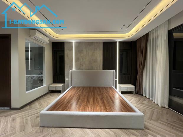 Siêu Phẩm 7T Thang Máy Phân Lô Nguyễn Văn Cừ, 50M2, ÔTô Tránh, Full Nội Thất, Nhỉnh 17 Tỷ.
