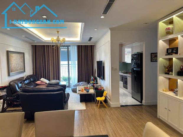 Bán nhà Times City-DT 124 m2,TẦNG CAO-CĂN GÓC-3 NGỦ-2 WC-2 LÔGIA-CÓ SLOT Ô TÔ.