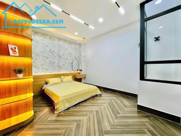 Bán nhà ngõ 175 Lạc Long Quân, 47m2, 5 tầng nở hậu, nhà đẹp ở ngay chỉ nhỉnh 7 tỷ đồng