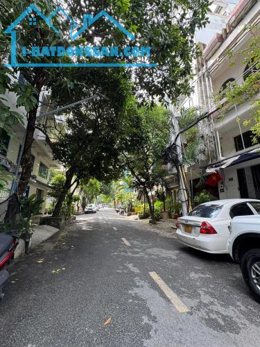 Bán Nhà Mặt Tiền Đường Bàu Cát 3, Phường 14, Quận Tân Bình, Hồ chí Minh