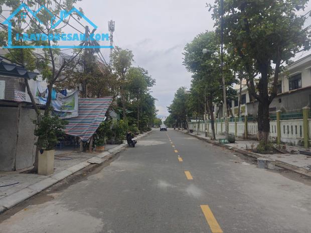 Продаётся дом, 300 м², Ngũ Hành Sơn