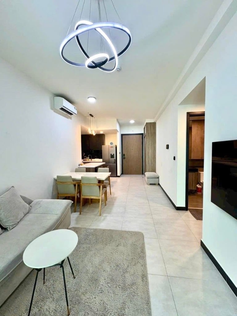 Bán chung cư De La Sol, Bến Vân Đồn, Quận 4, 2 phòng ngủ, 80m2, nội thất đầy đủ