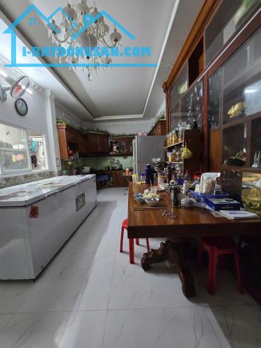 Bán Biệt Thự KDC Gia Hòa, Phong Phú , Bình Chánh 152 m2 , 3 lầu .4 PN chỉ 13 tỷ