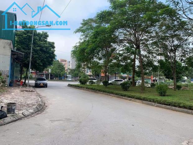 Bán Đất Dương Nội Phân Lô, ô tô tránh vỉa hè 50m2,mt 5m giá chỉ 10.9 tỷ!