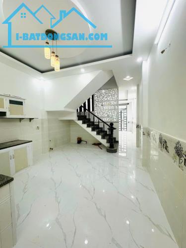 Bán nhà Cộng Hòa, P13 khu K300 Tân Bình 52m2, HXH, 3 tầng, giá 5,1 tỷ TL